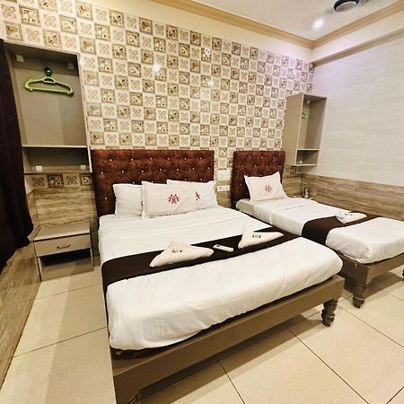 Marina Palace Chennai Bagian luar foto