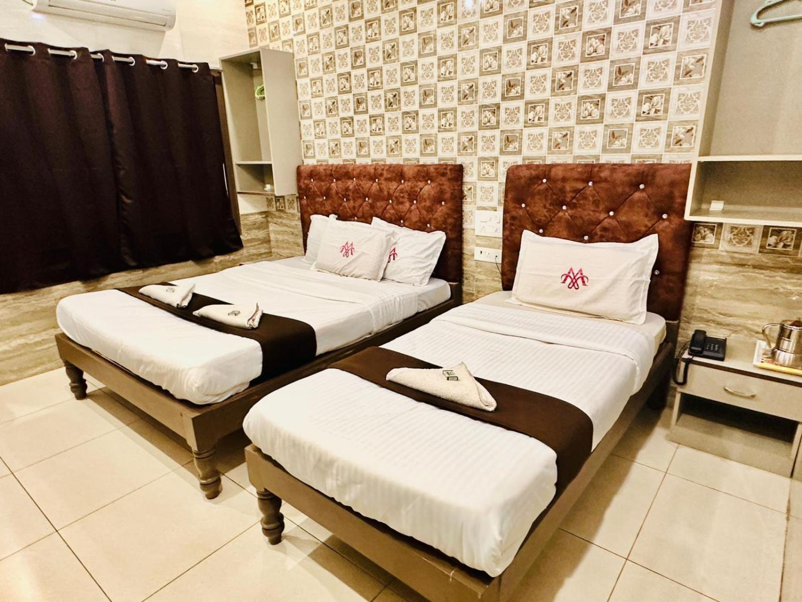 Marina Palace Chennai Bagian luar foto
